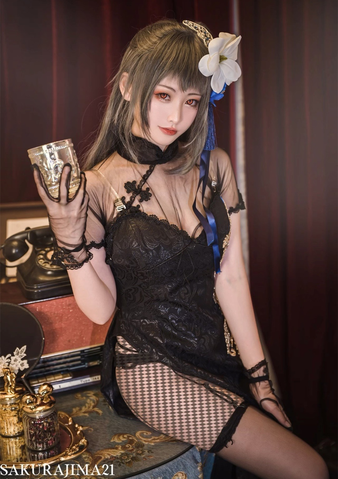 樱岛嗷一碧蓝航线路易九世瑰丽的执勤人CosPlay9