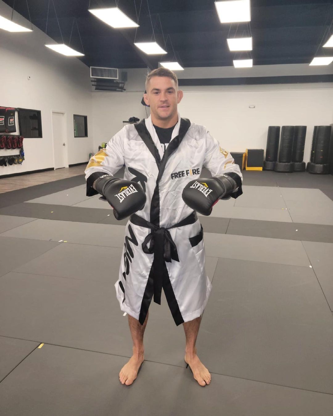 ufc轻量级选手"钻石"达斯汀普瓦里尔浏览:1333收藏:0支持:27上传时间