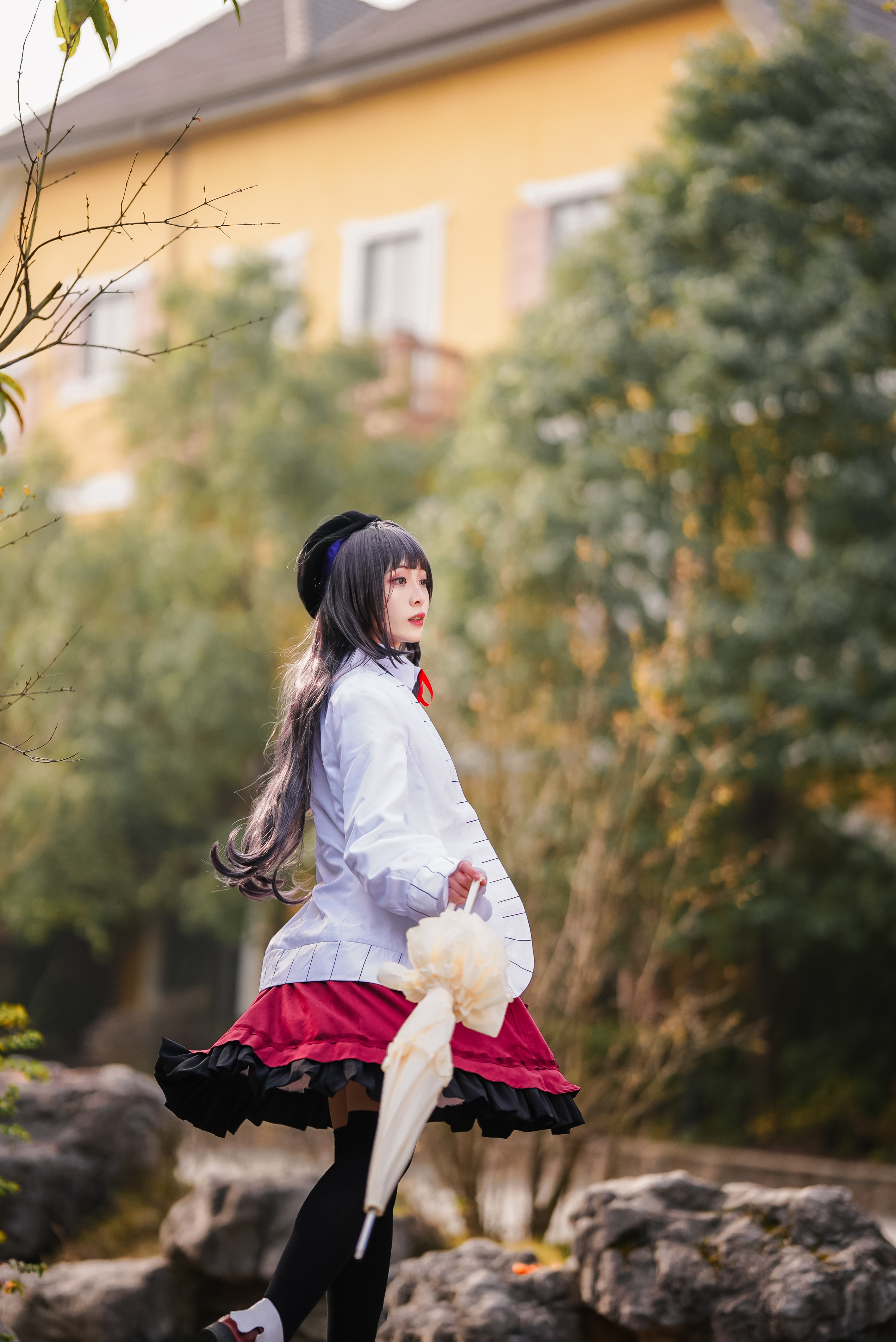 子姬ZJ时空中的绘旅人主人公cosplay1