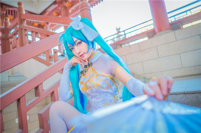 辰苏苏灼耀Vsinger初音未来洛天依cosplay4