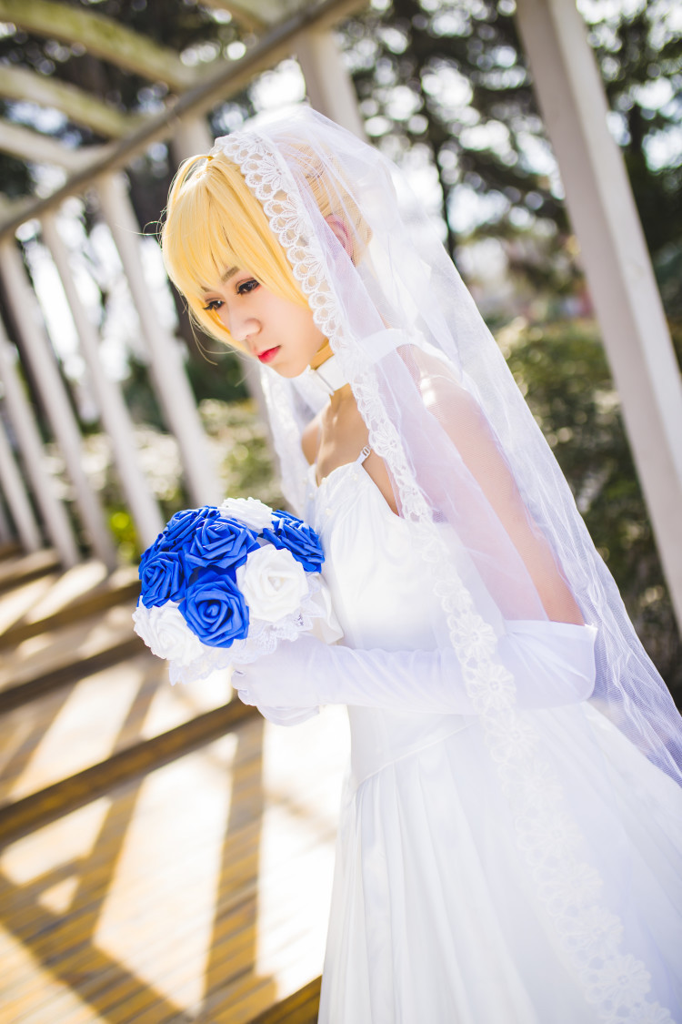 桐木cosplay fate花嫁saber4