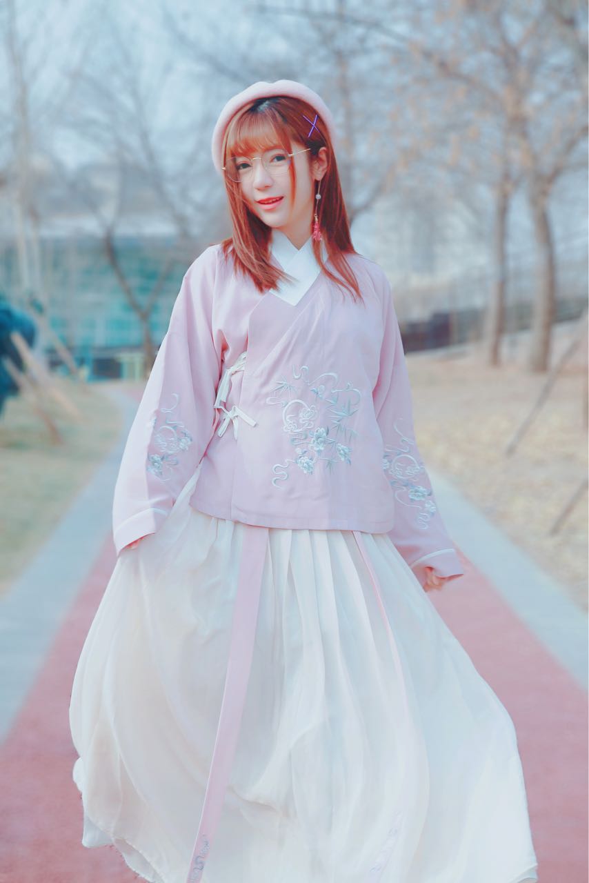 ace-林玥妍 _ 哔哩哔哩相簿