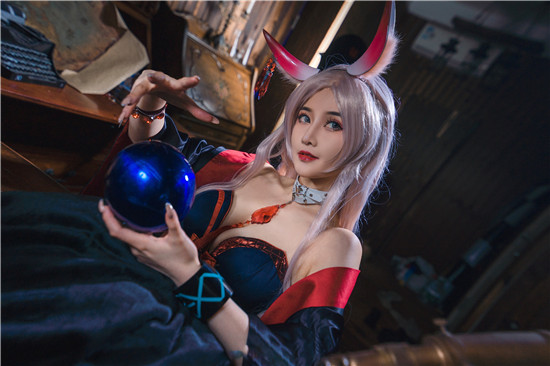 露兒大魔王明日方舟远山cosplay5