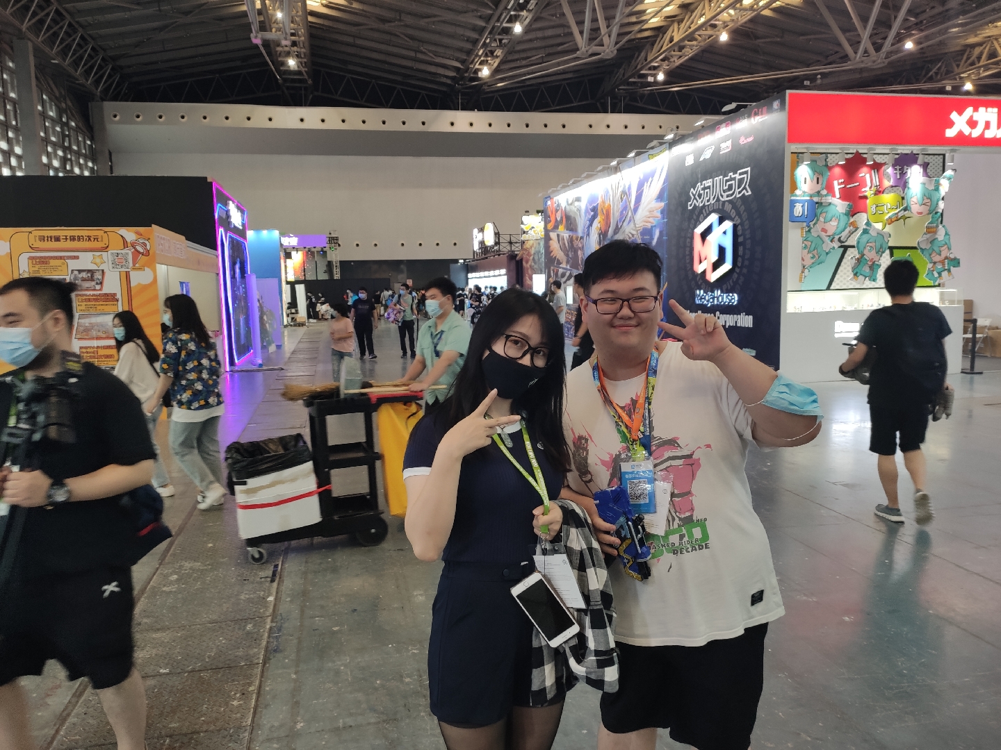 和虾米大魔王的合照#虾米大模王#浏览:273收藏:0支持:2上传时间:2020