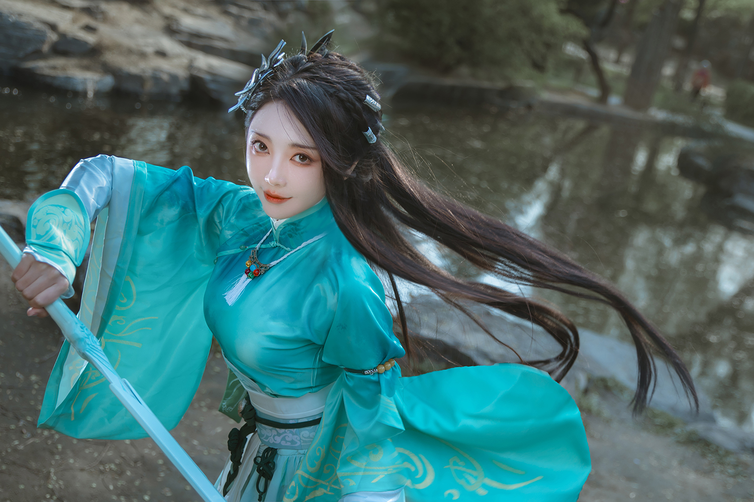 ta 的直播间轮播中一位古风女纸cos的走路摇走路摇zly107947ta 的小