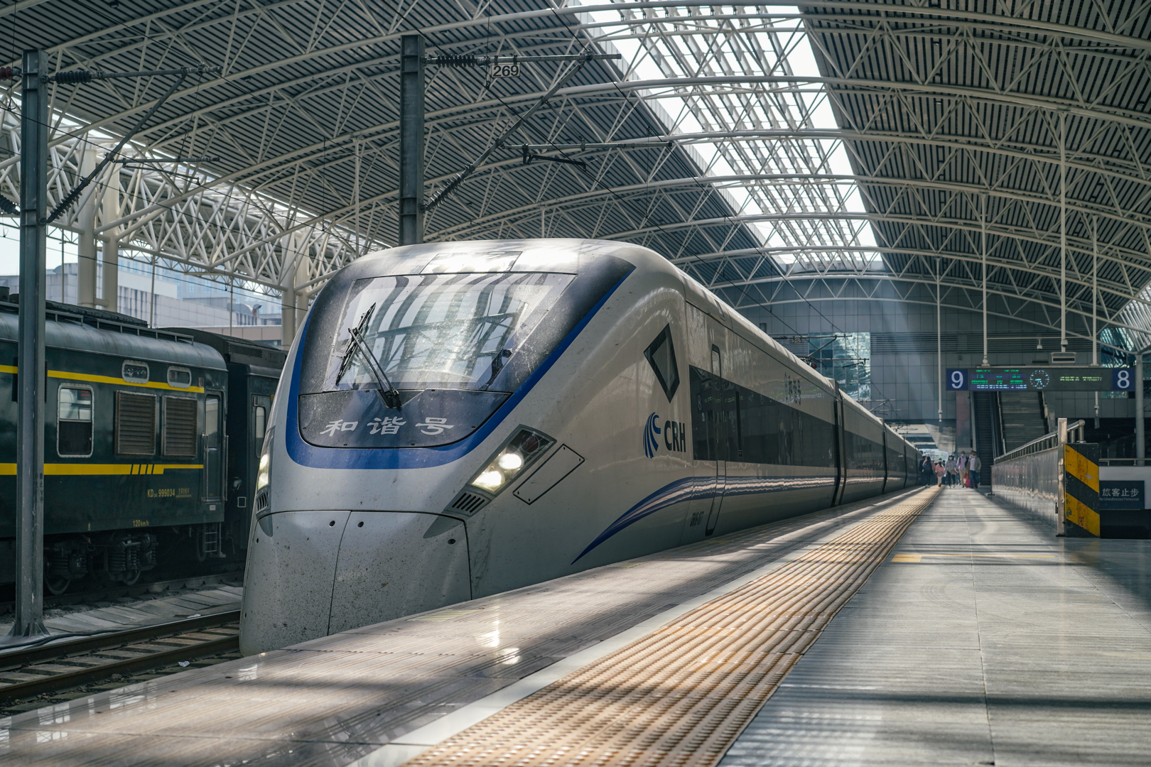 打卡上海局京沪既有线管内临动 d9538 crh1b-1059 6:10上海站发 (p2)