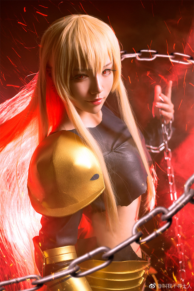 5上传时间:2018-06-21 05:49:55摄影·cosplay娘闪闪金闪闪英雄王fate