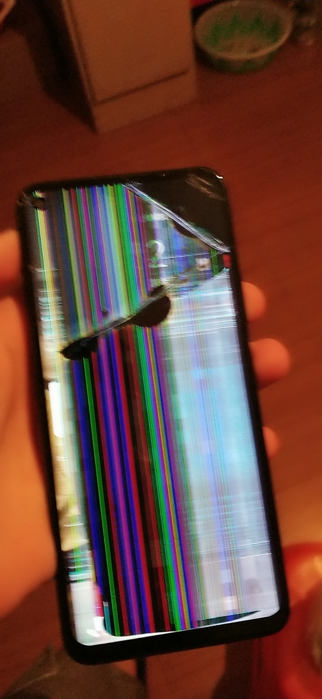 脱更啊,我视角转不了,我把手机给砸了,新视频还差一点做好了,就是五排