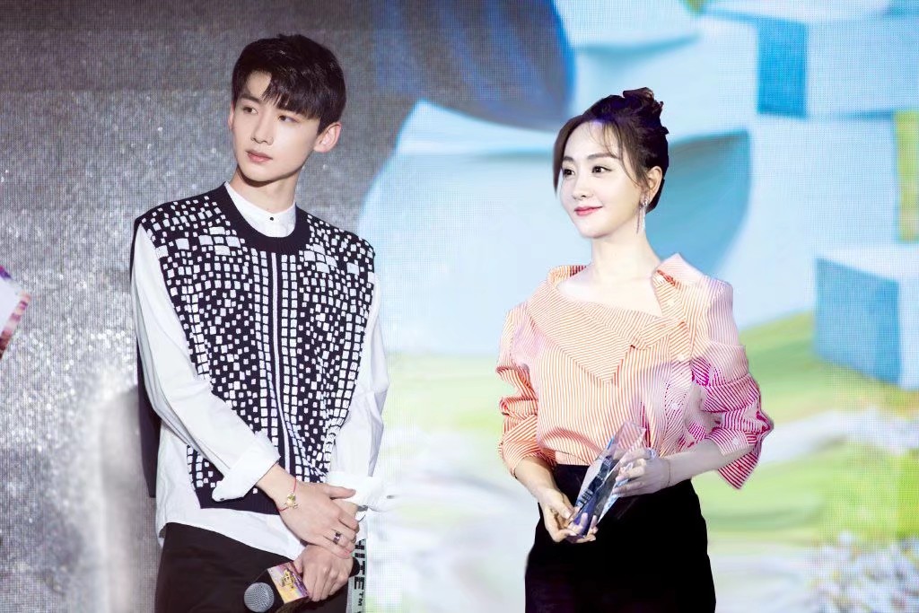 cp  我学会了剪视频 决定了学编导  到现在因为b站有更多人认识李二喜