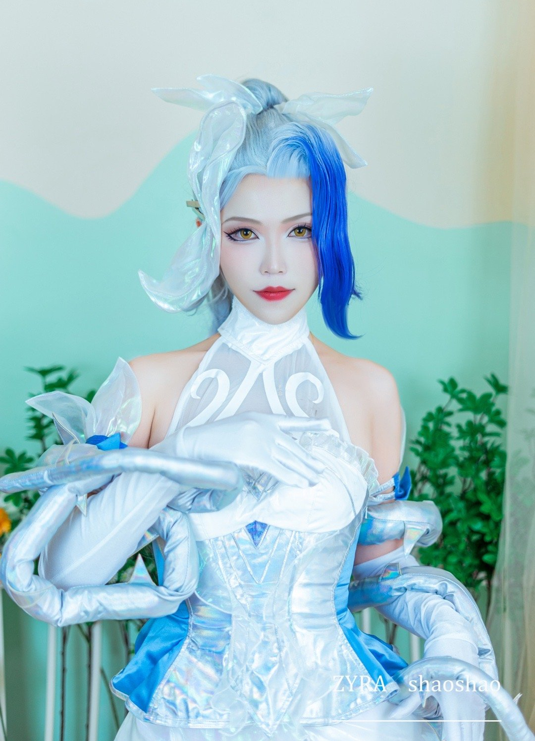 少少英雄联盟水晶婕拉cosplay7