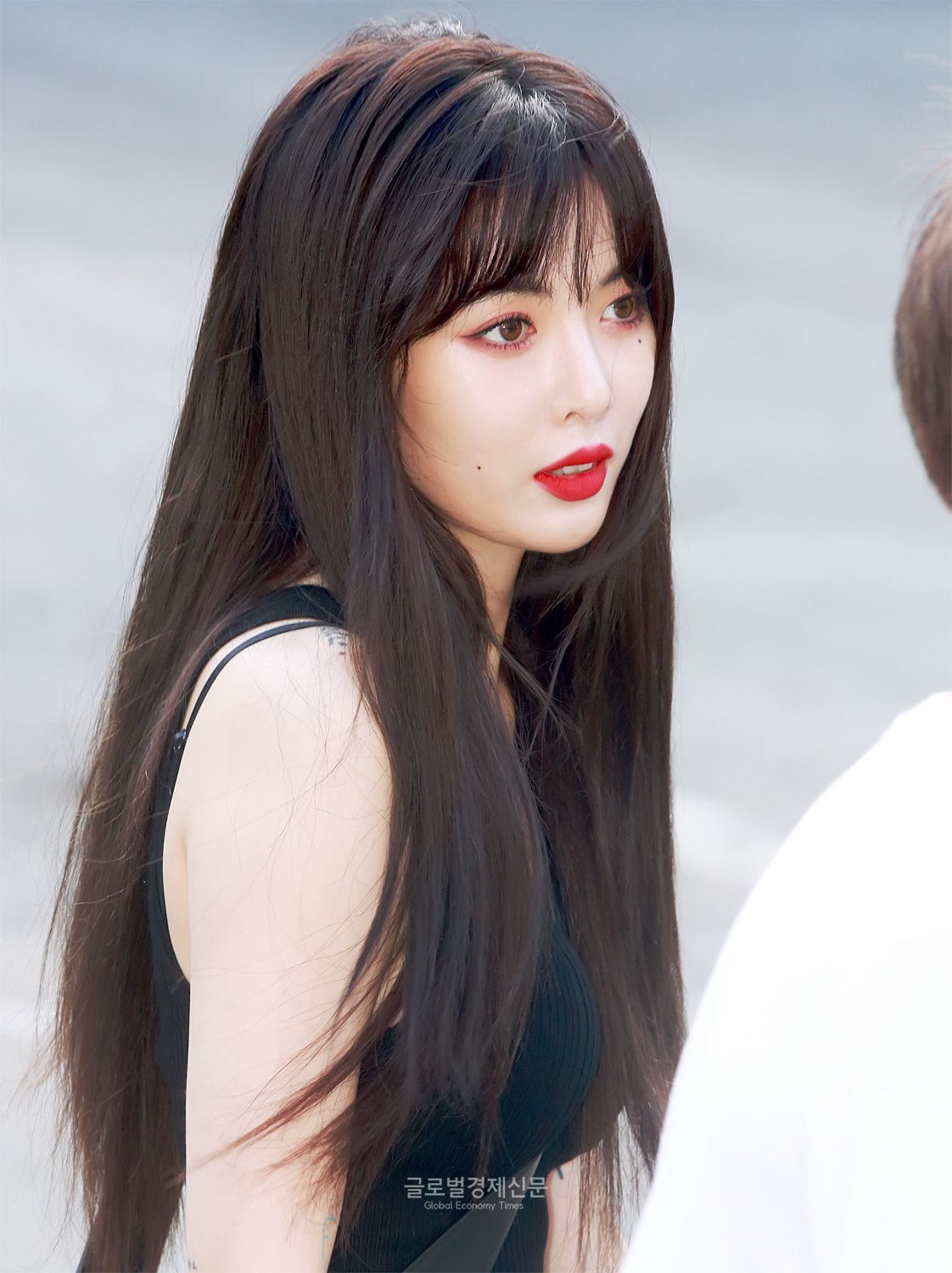 转发动态 转发动态 @视角姬:  参与只需【转发】【关注】【点击