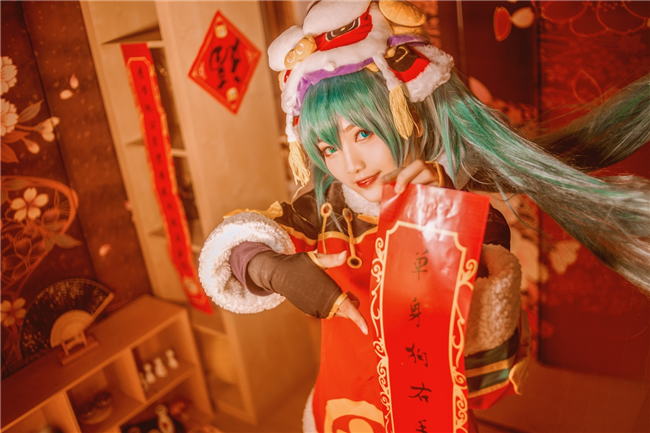 飞羽Vsinger新年初音Cosplay2