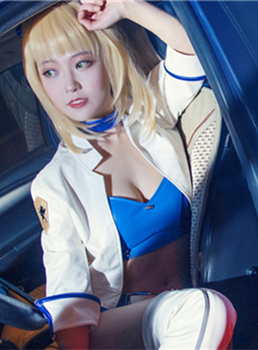 菡萏FATE 赛车娘saberCosPlay