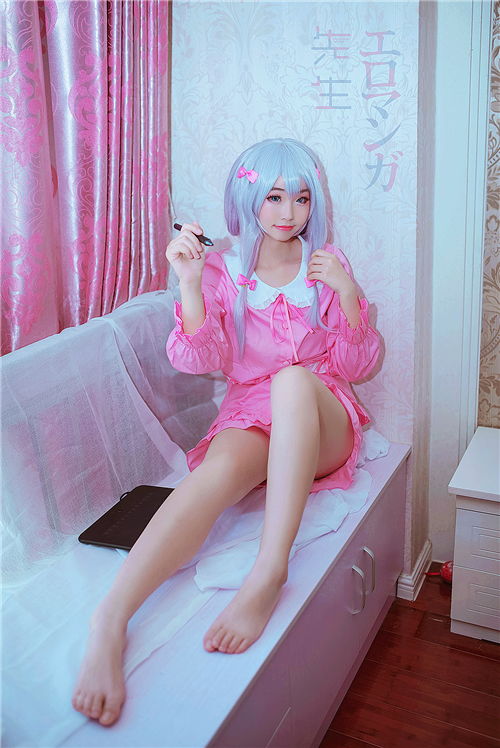 田中埃罗芒阿老师和泉雾纱Cosplay1