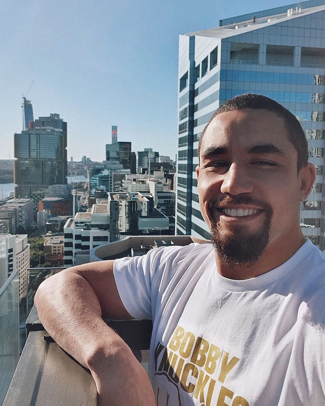 ufc前中量级冠军"五星"罗伯特惠特克浏览:1136收藏:0支持:14上传时间