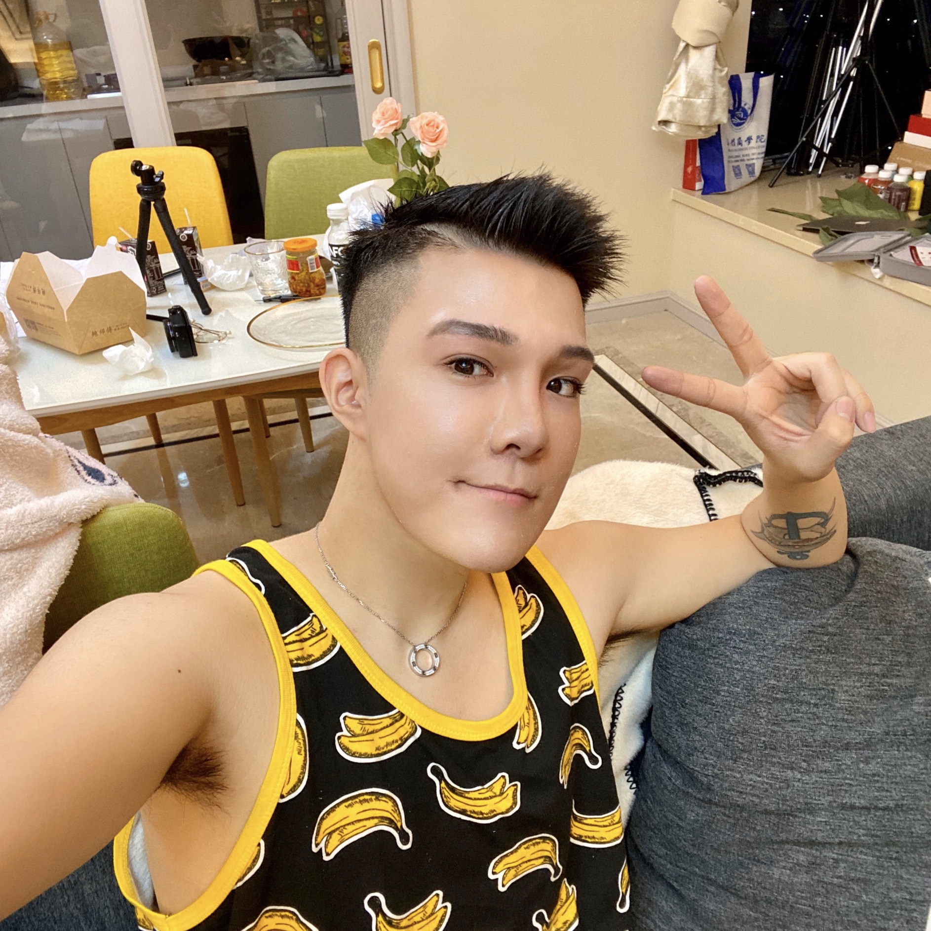 ta 的直播间闲置中美女的直播间胡宾果bingo558ta