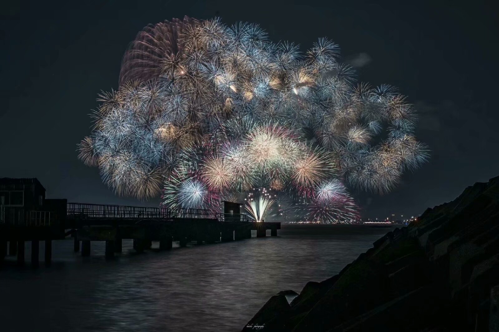 夏天 浴衣 花火 魚を愛しない猫 哔哩哔哩相簿