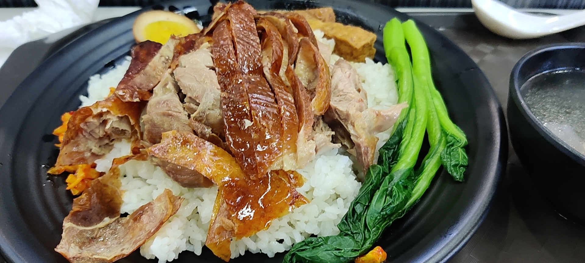 花音饭#烧鸭腿盖饭,好吃[doge]浏览:635收藏:0支持:16上传时间:2021