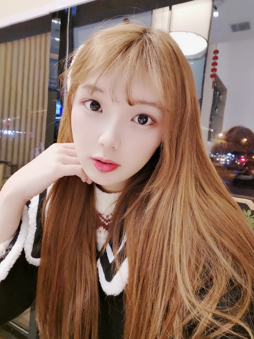 忘了她叫沈南溪