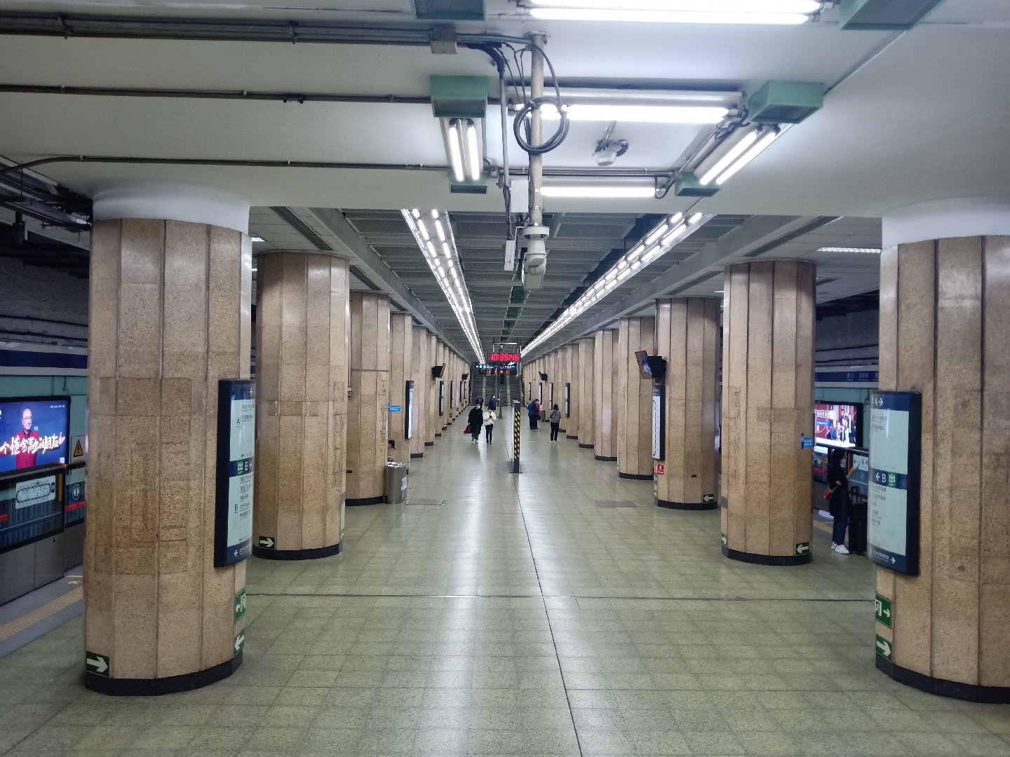 安定门地铁站出口图图片