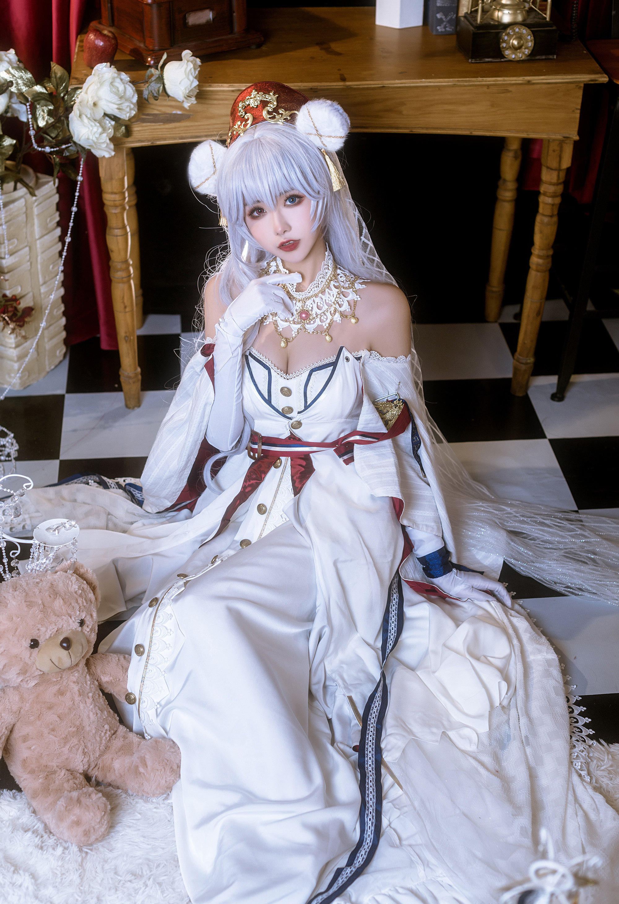 Momoko葵葵明日方舟早露Cosplay10