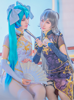 辰苏苏灼耀Vsinger初音未来洛天依CosPlay