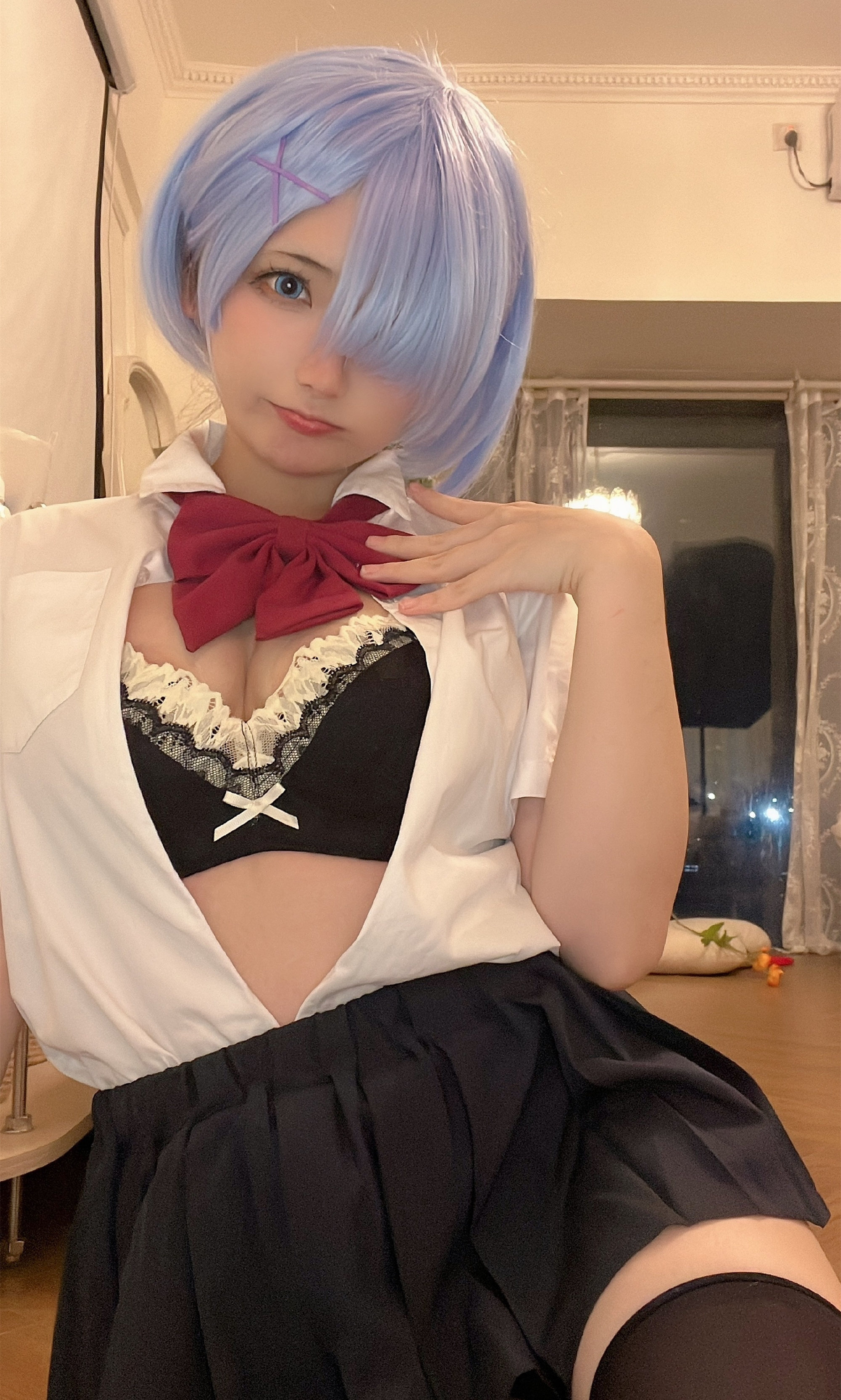 是三不是世w蕾姆JK丝袜cosplay5