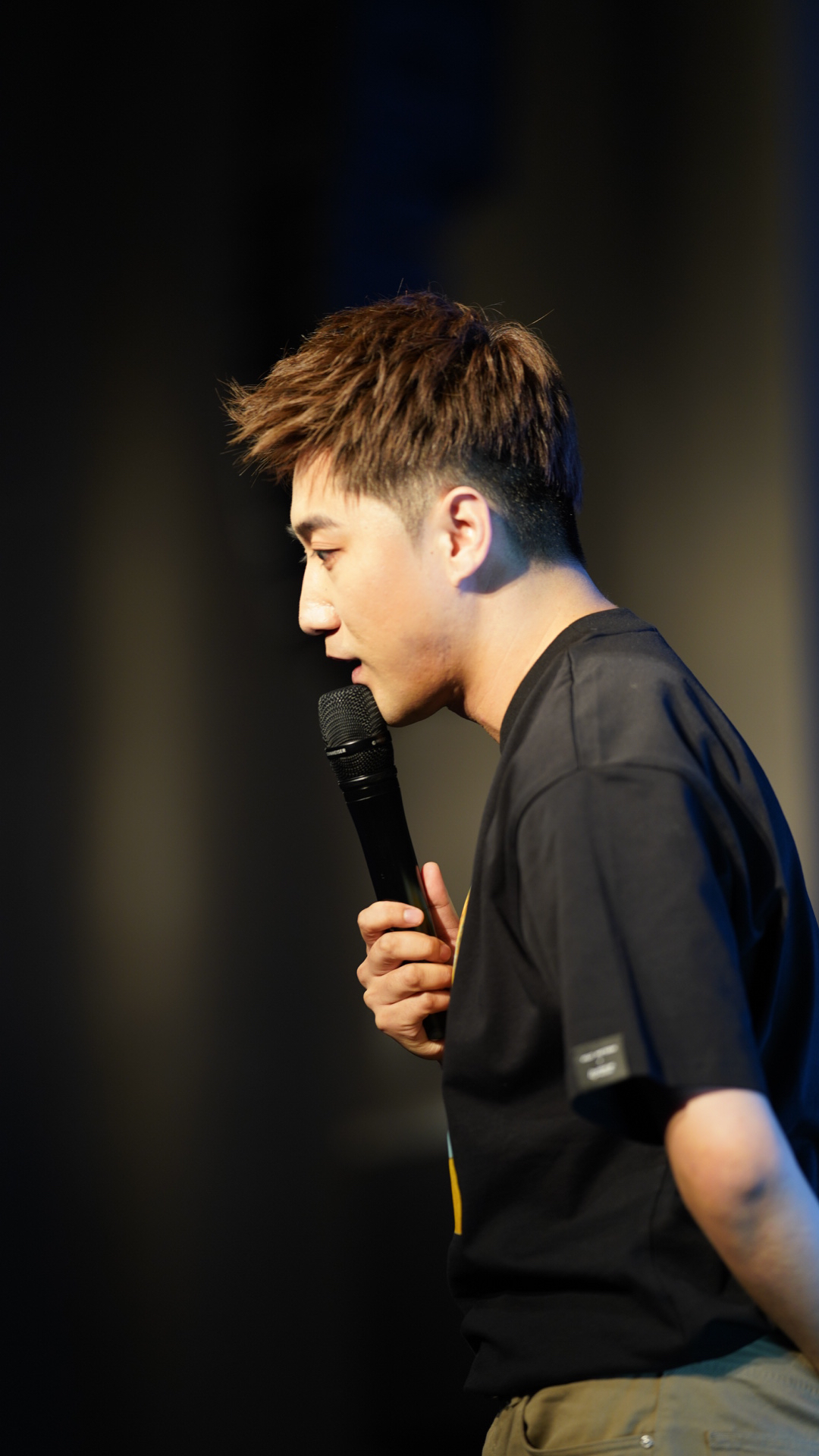 单口喜剧演员贾耗xlife _ 哔哩哔哩相簿