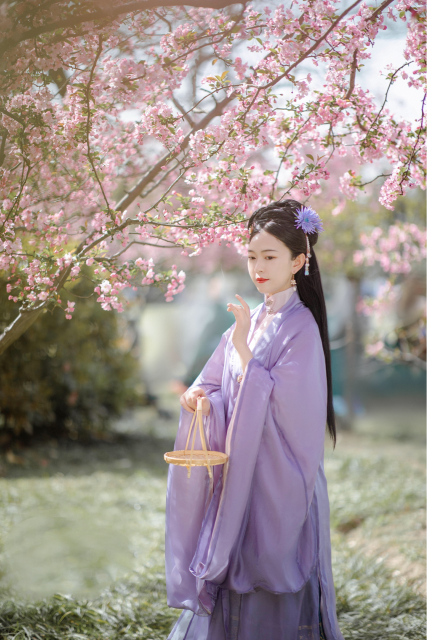 做汉服发型的夏岚 _ 哔哩哔哩相簿