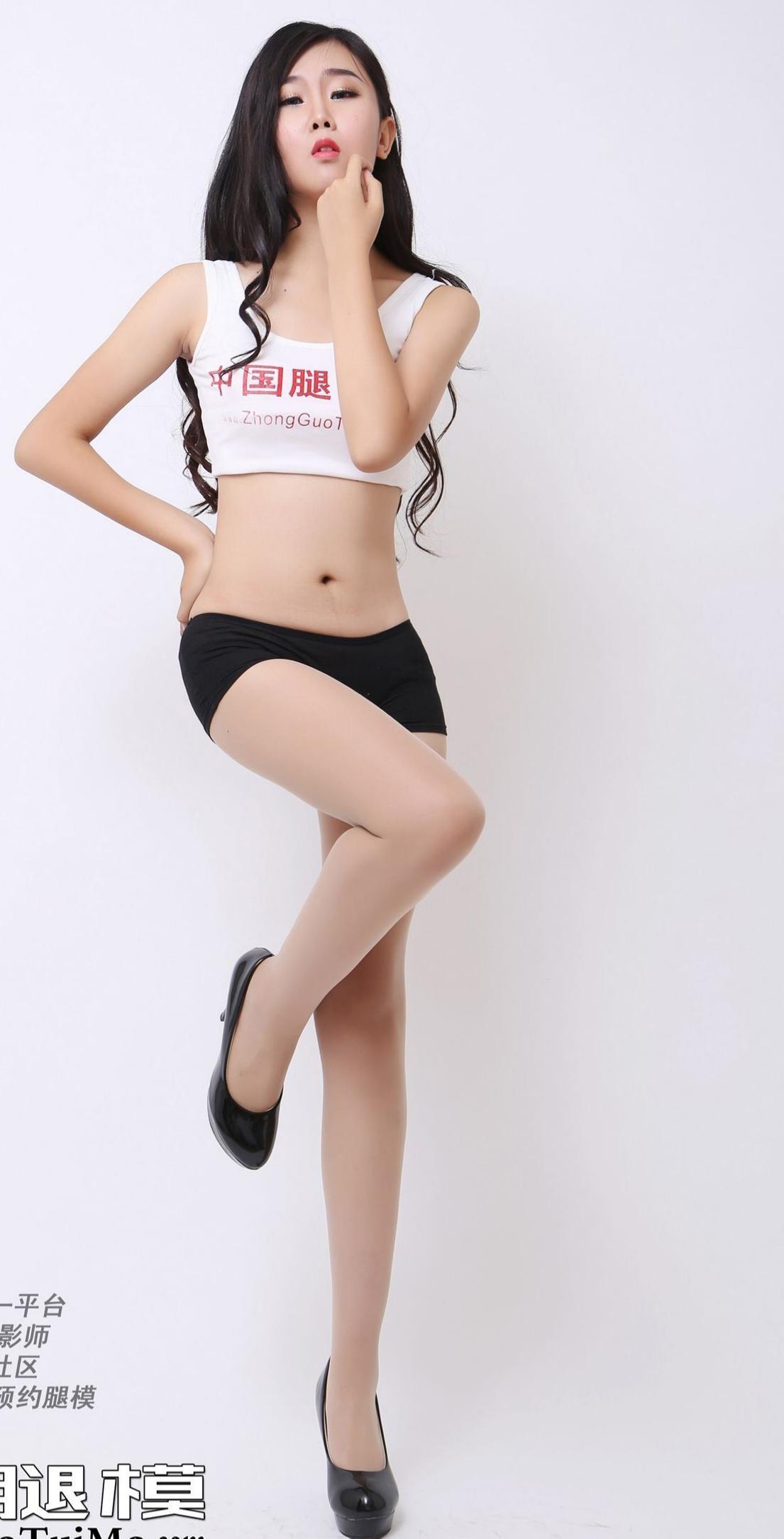 中国腿模美女张小冉的写真合集3