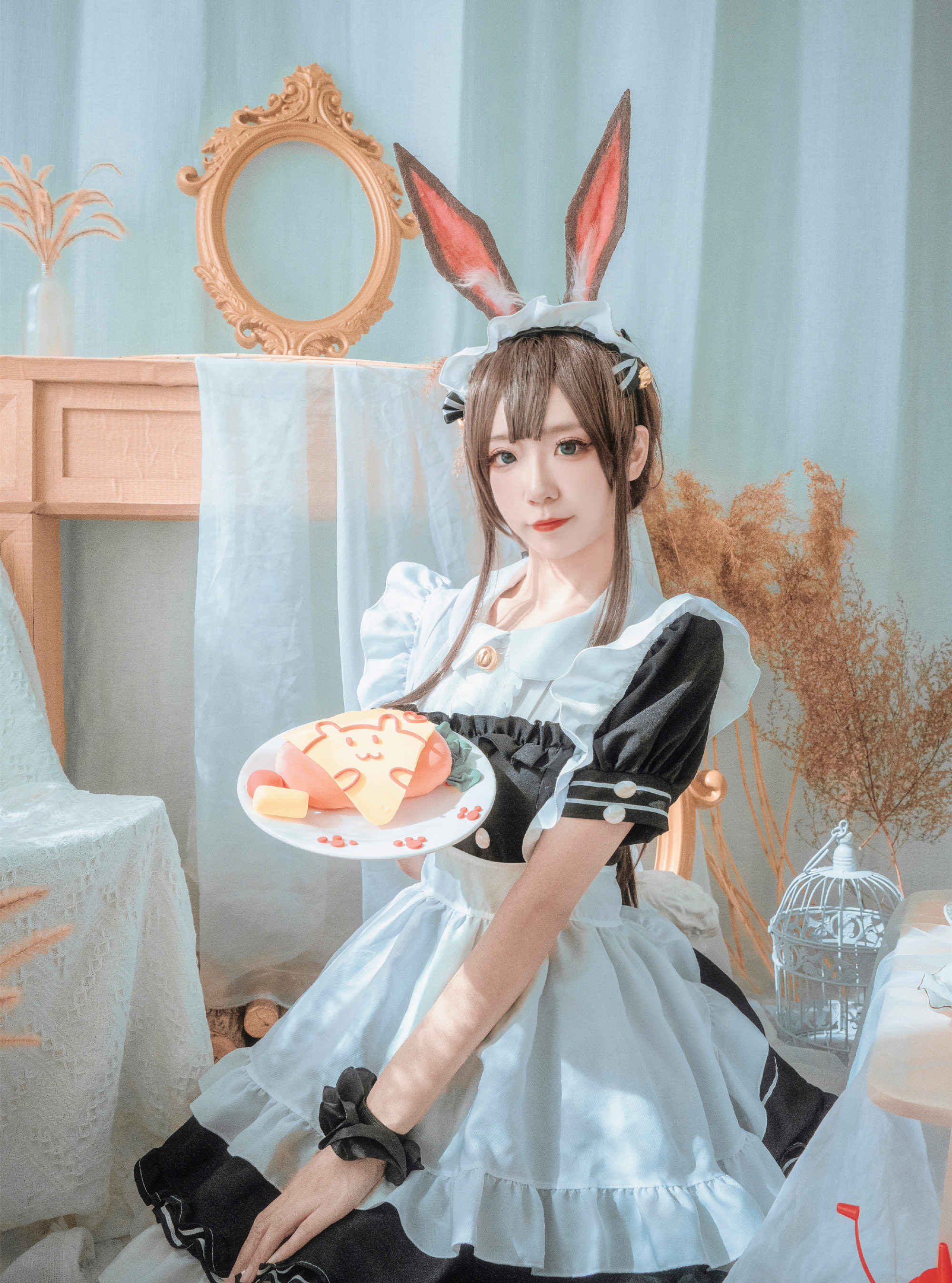 是粽粽子吖明日方舟阿米娅外派女仆cosplay4