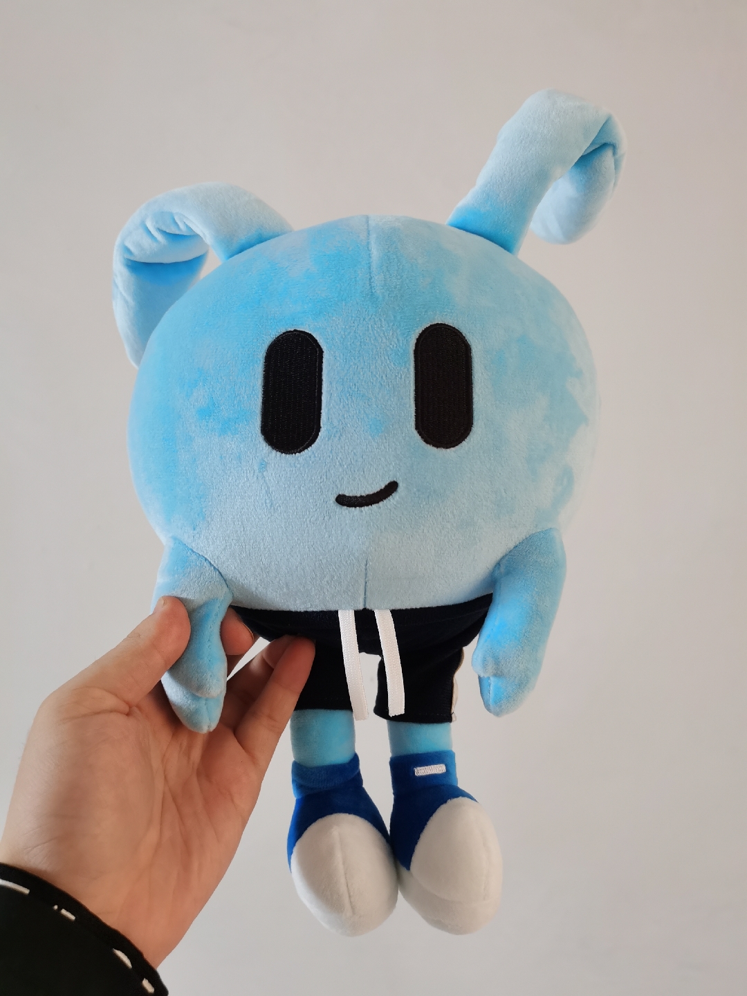 感谢@夸克_quark 的小公仔,给这个不美好的假期加了一些安慰