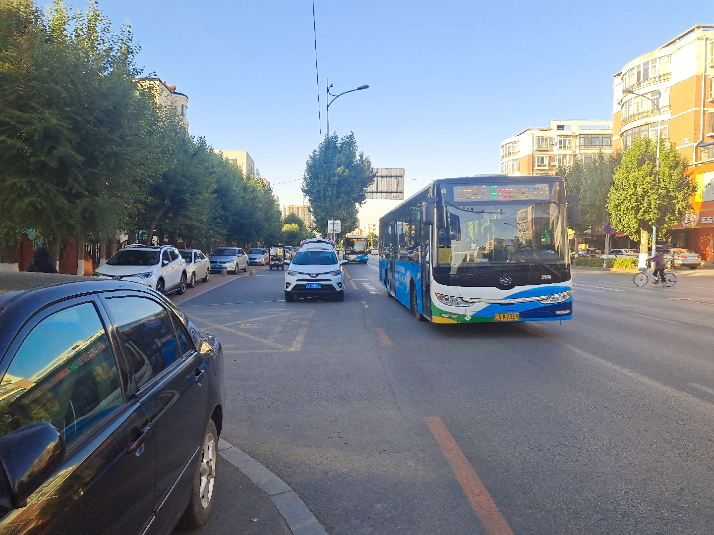 黄海:我告诉你啊宇通,到沈阳了,指定没有你好果汁吃啊,你记住了啊