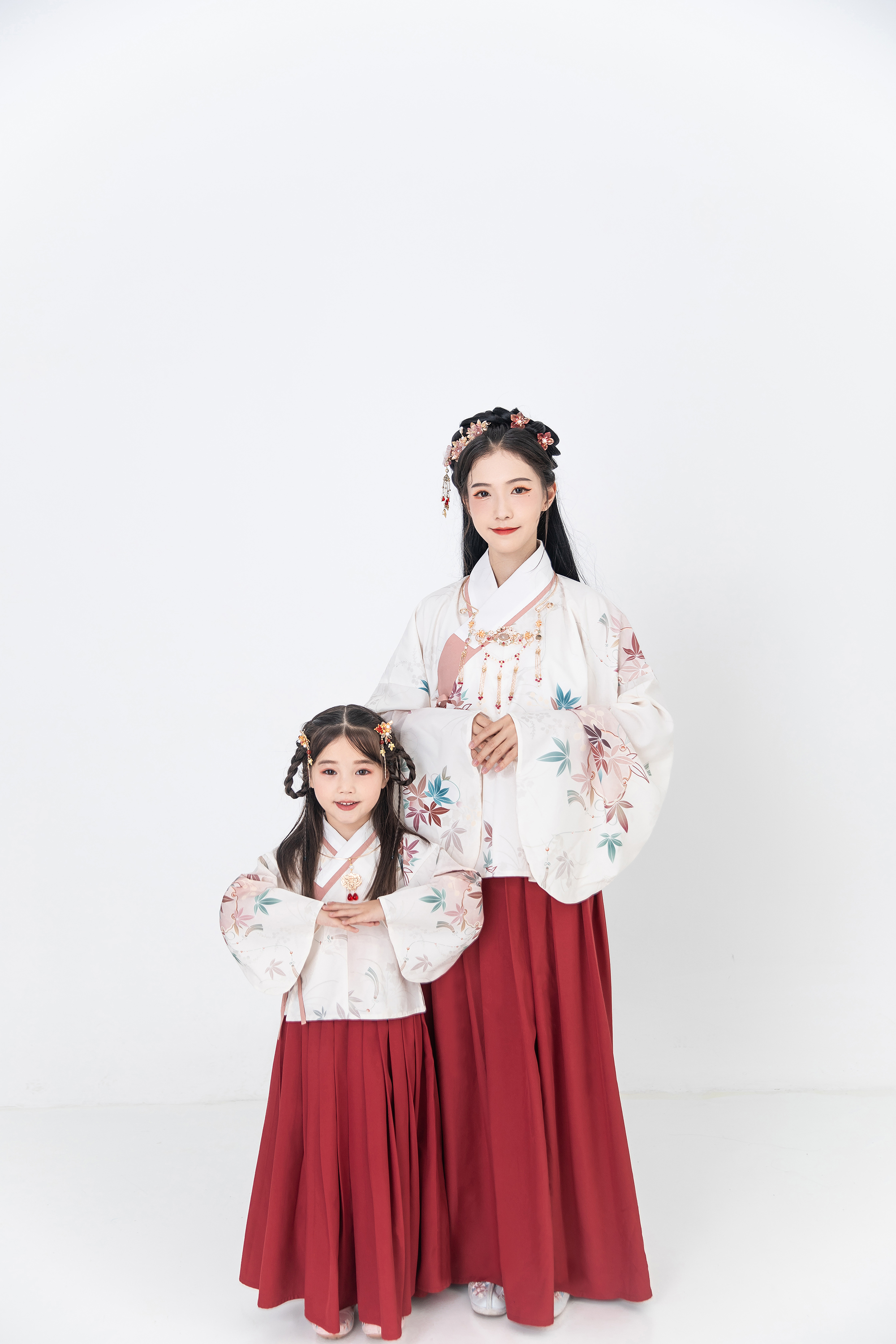 【汉尚华莲 x 初立】店庆亲子款汉服上新 _ 汉尚华莲汉服 _ 哔哩哔哩
