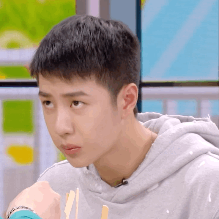 吃东西的一博超可爱~ [给心心][给心心][给心心] #王一博