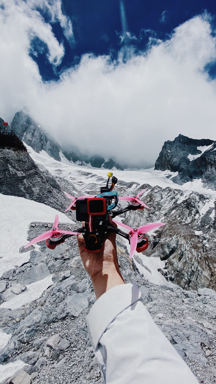 [捂眼]#fpv##穿越机#浏览:2376收藏:0支持:13上传时间:2020-06-28 15