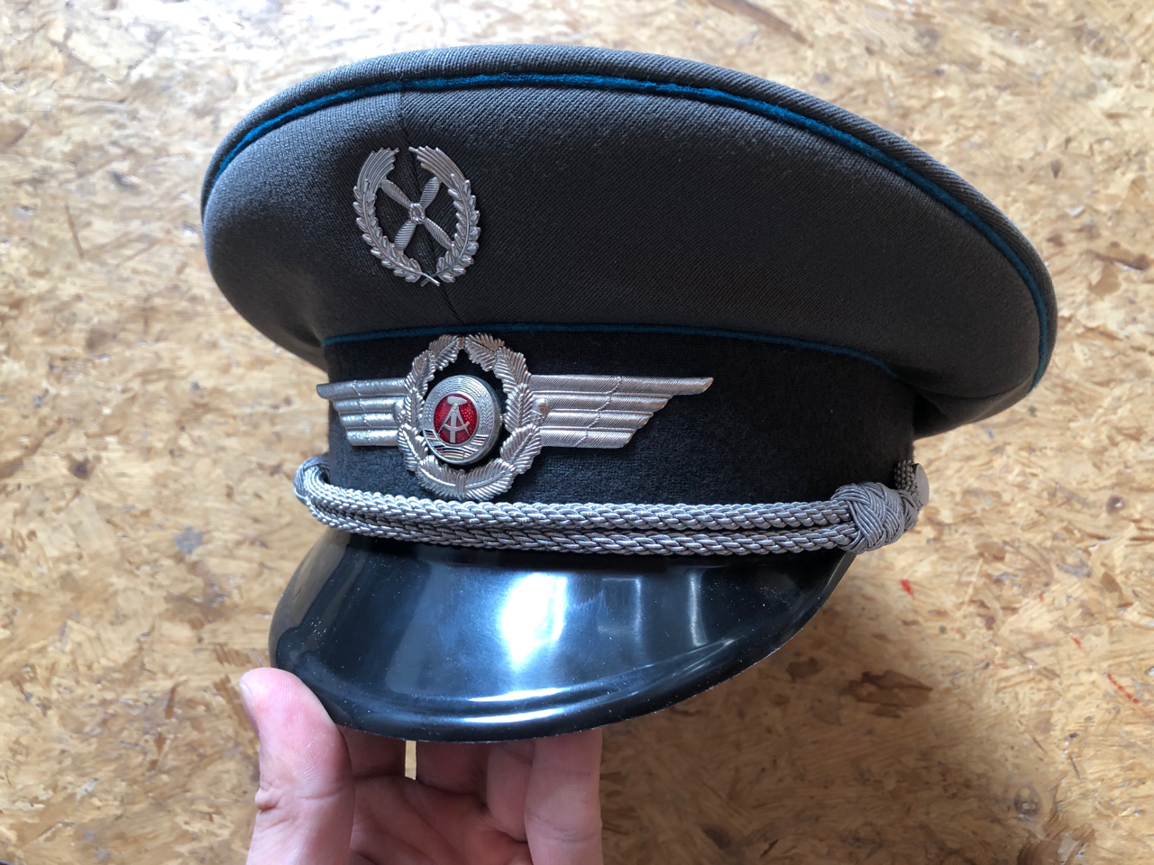 东德人民军#空军少校常服&阅兵礼服浏览:343收藏:0支持:9上传时间