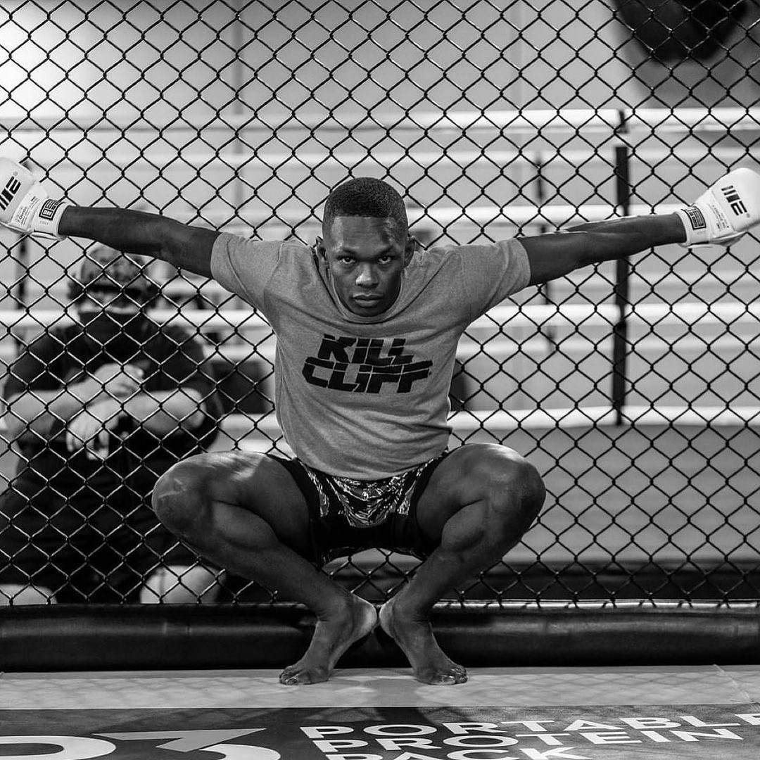 ufc中量级冠军"黑龙"伊泽瑞尔阿迪萨亚浏览:124收藏:0支持:4上传时间