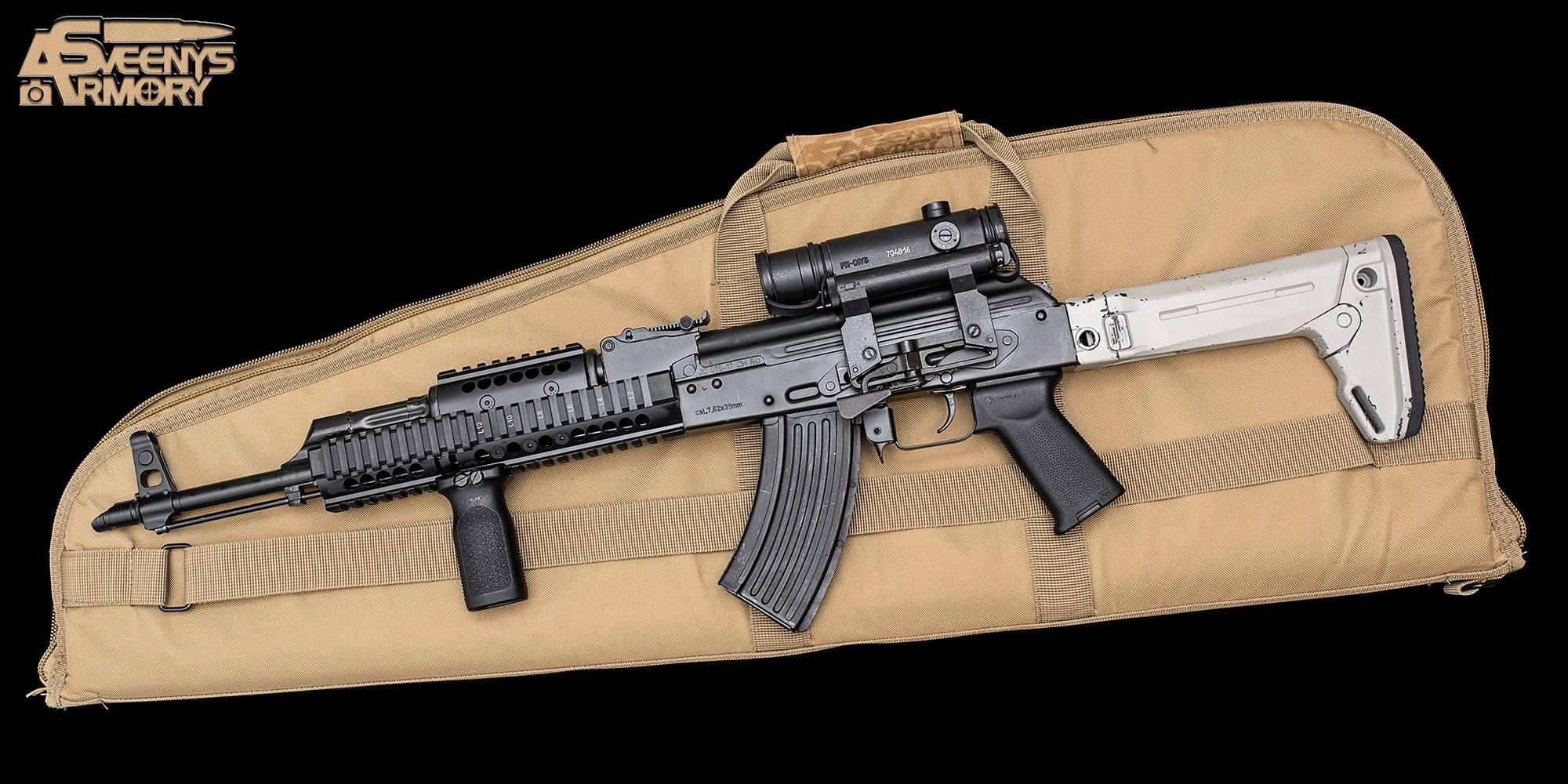 战术化改进版的罗马尼亚#akm# 图源:facebook:sveenys armory #ak