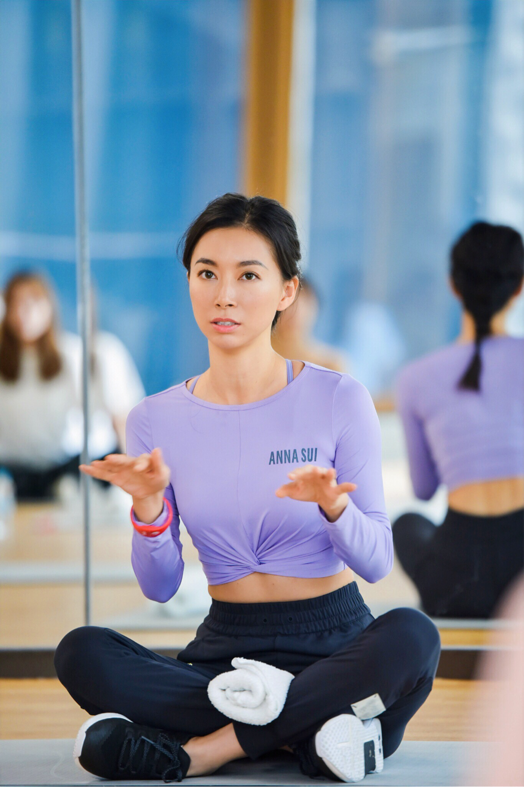 周六野zoey _ 哔哩哔哩相簿