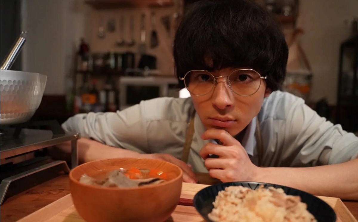 突然发现,日剧《我的妄想饭想得到夸奖》de男主长得很像八眉君,男主也