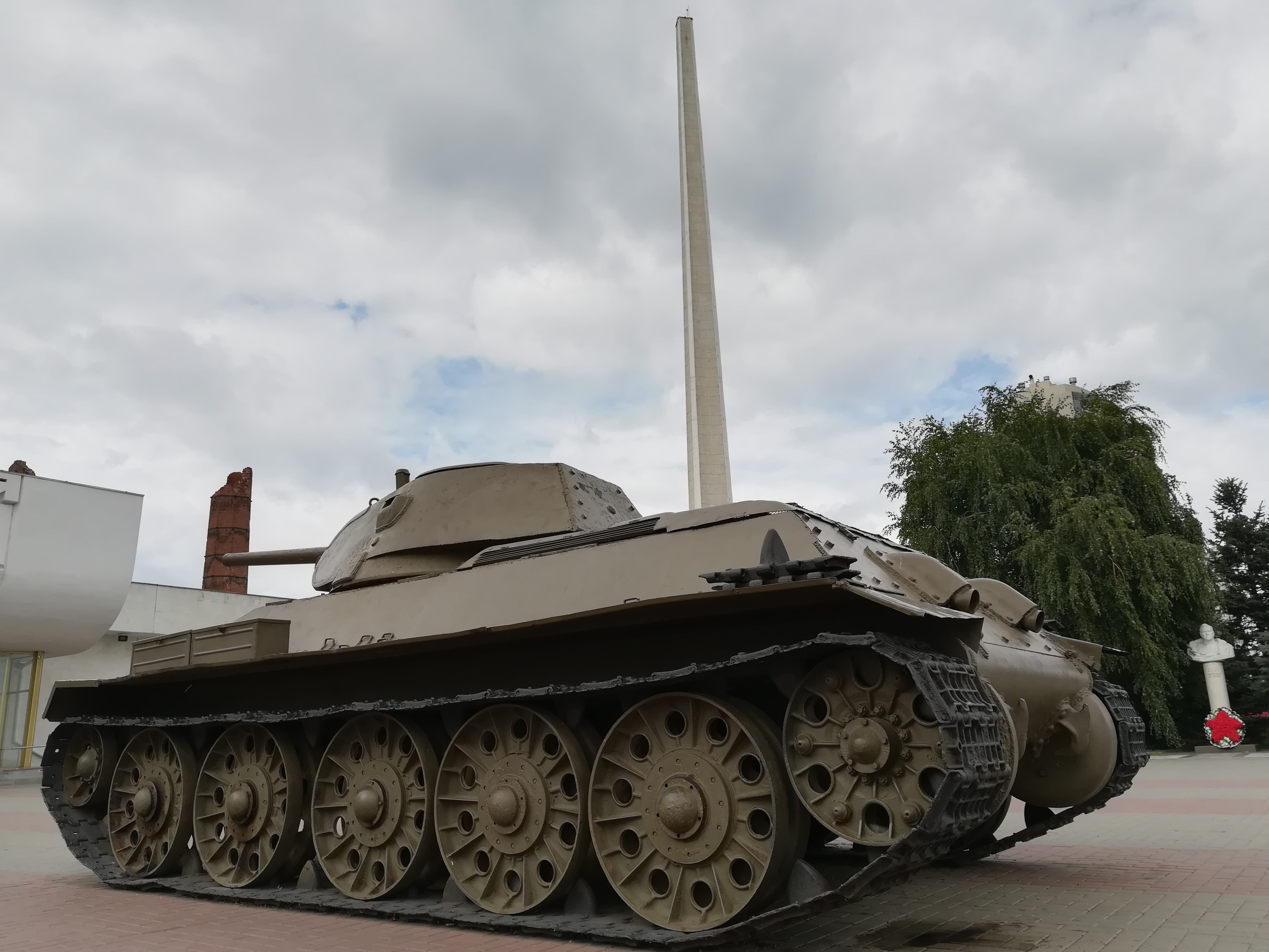 斯大林格勒战役纪念馆门前的t34-76坦克,此车参加过当年的卫国战争
