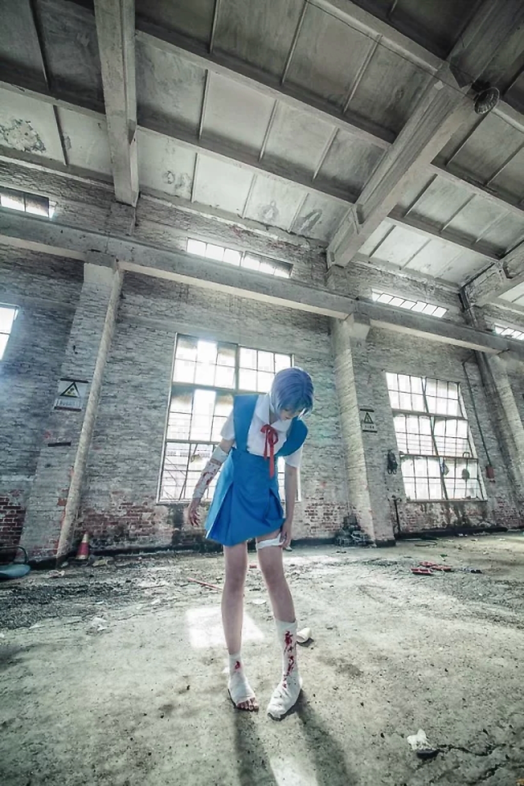 绫波丽 校服 _ 不想继续做咸鱼的穆穆 _ 哔哩哔哩相簿