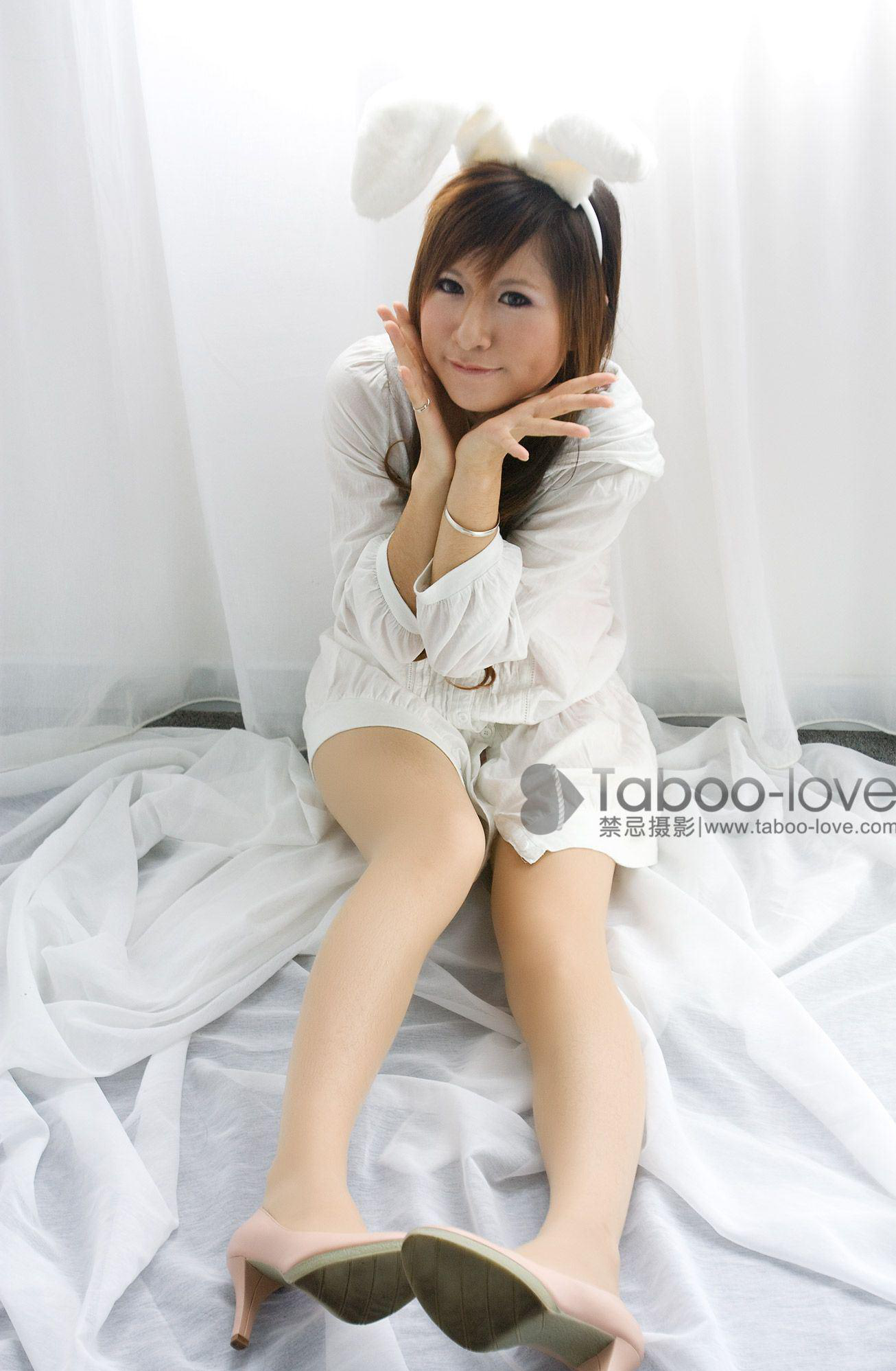 Taboo love套图2010纯情可爱小兔娘的写真合集3