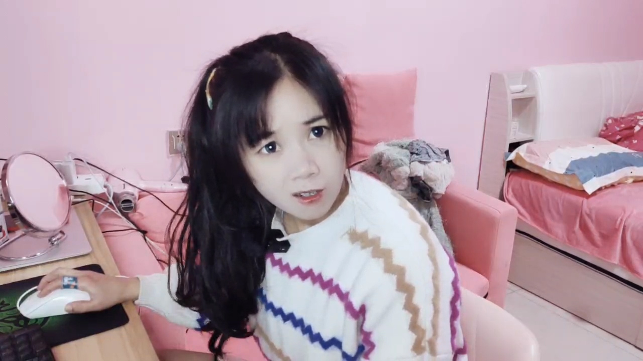 ta 的直播间轮播中更多主播是个女装大佬杂货姬284ta