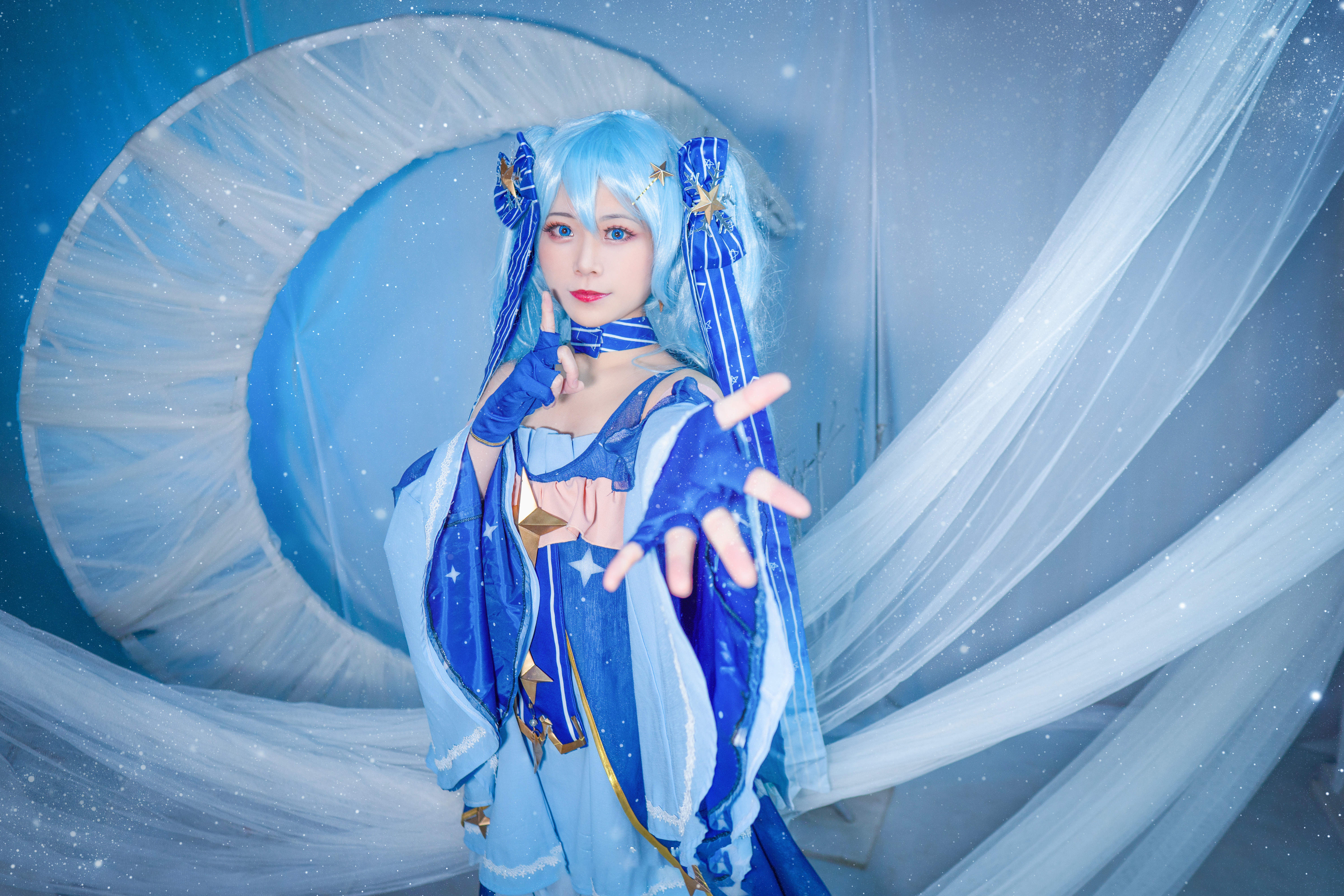 洛城雪Yuki雪初音cosplay5