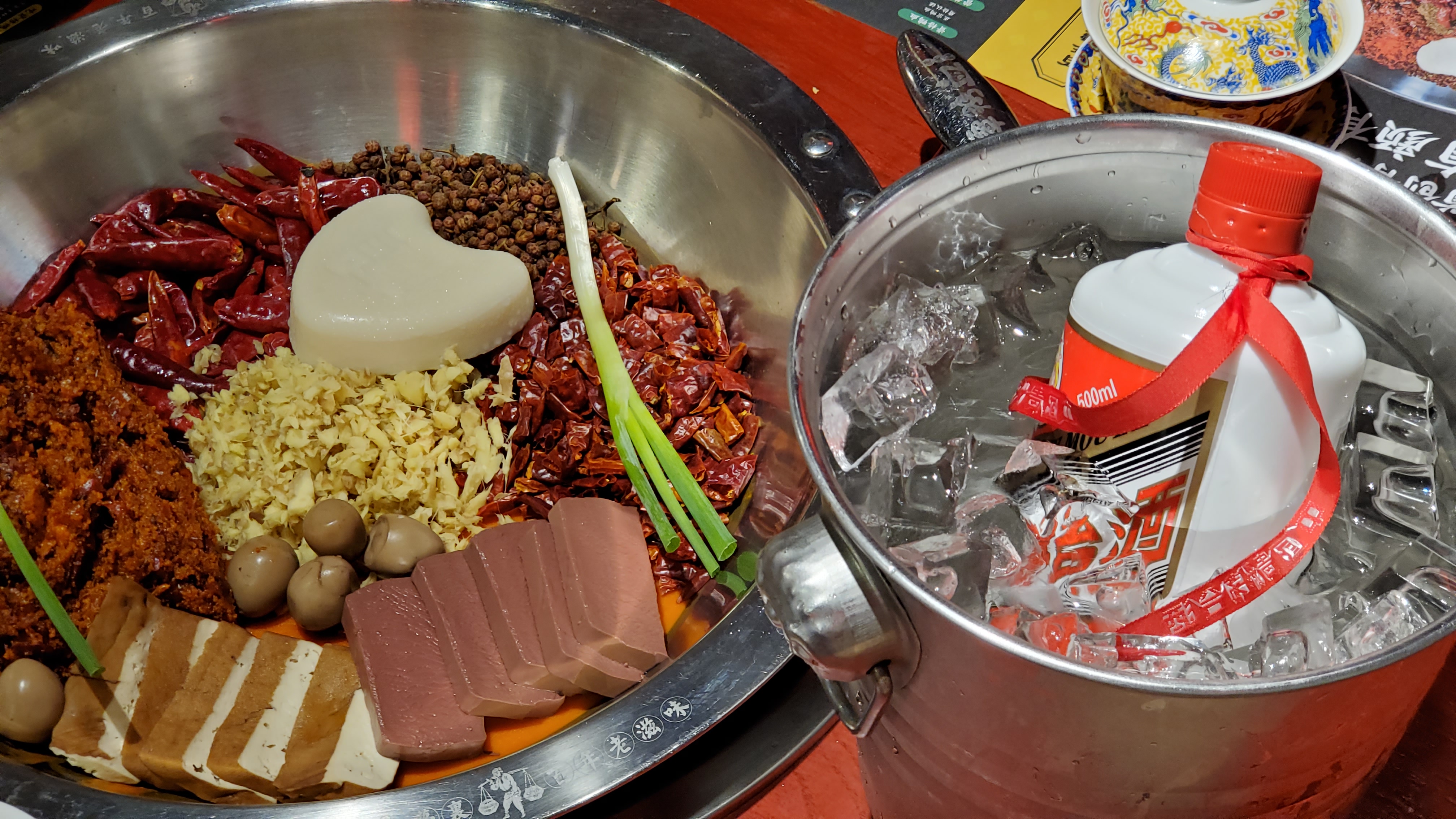 茅台人的火锅 就是这么枯燥