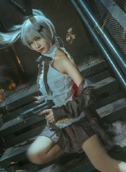 子姬ZJ少女前线FN57CosPlay