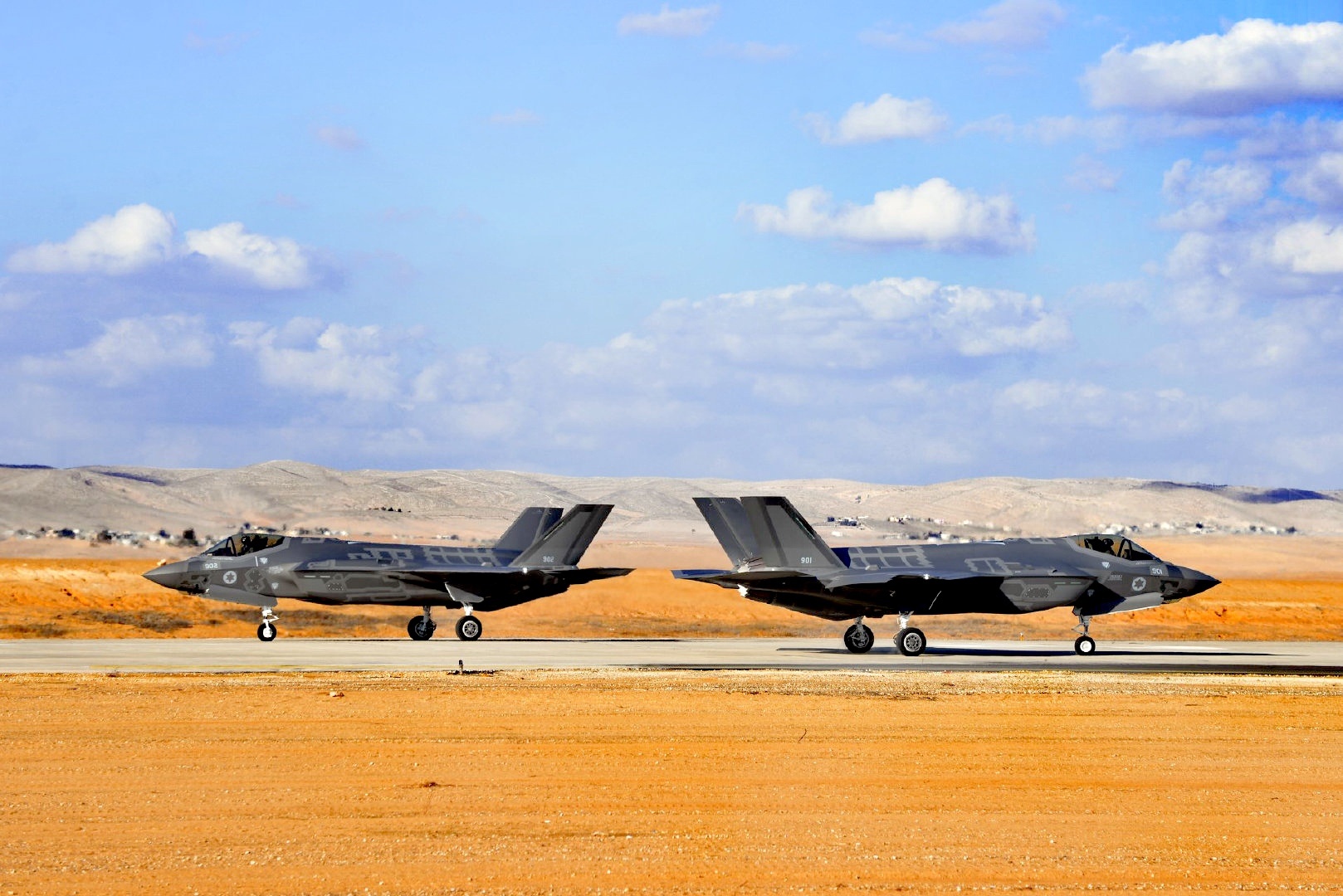 我们的空天# f35i浏览:159收藏:0支持:0上传时间:2021-01-23 00:05