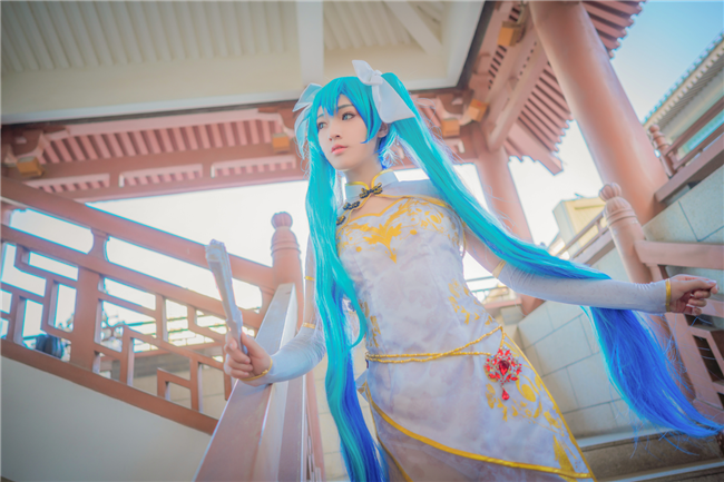 辰苏Vsinger初音金丝雀CosPlay2